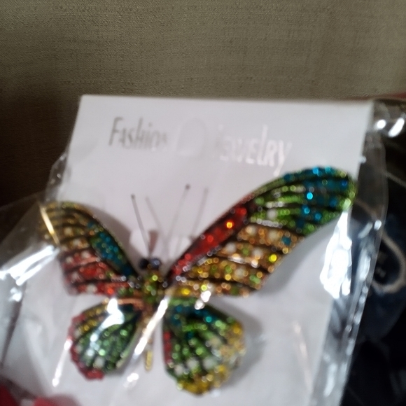 Multi Color Butterfly Brooch - Picture 2 of 7